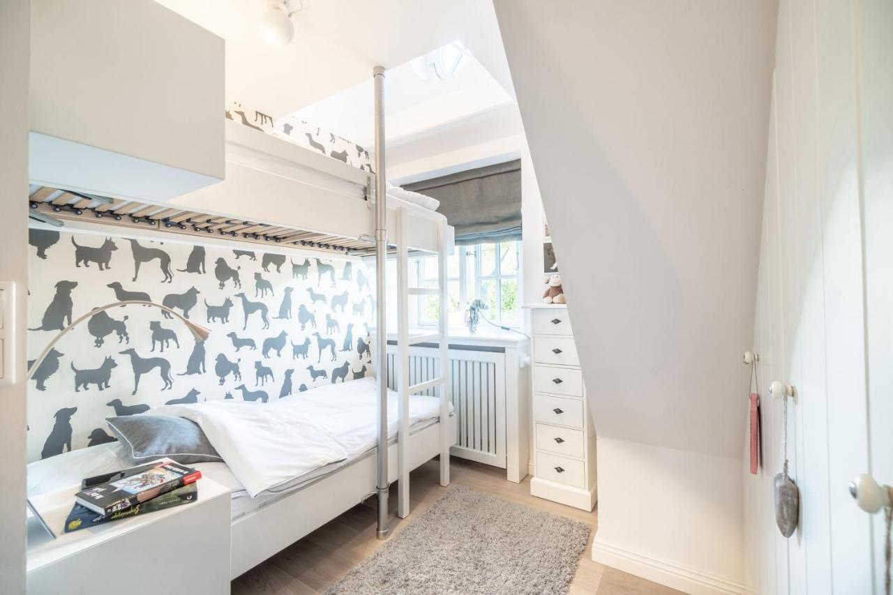Min Eilun Villa Utersum Buitenkant foto